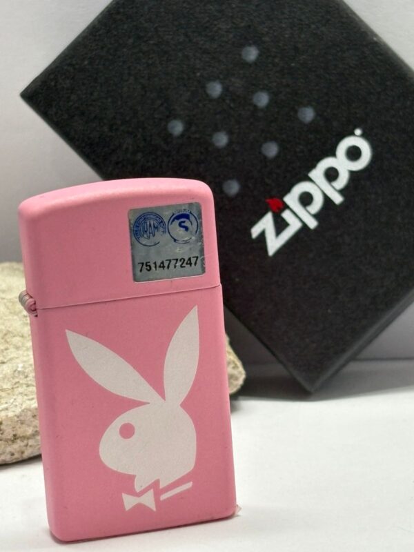 ENCENDEDOR MARCA ZIPPO MODELO 28722