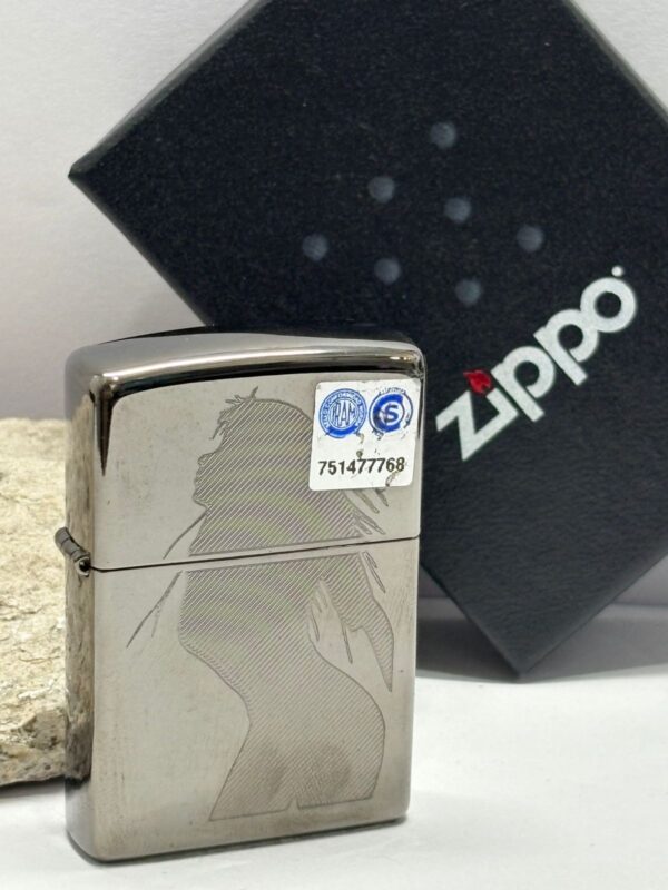 ENCENDEDOR MARCA ZIPPO MODELO 28201
