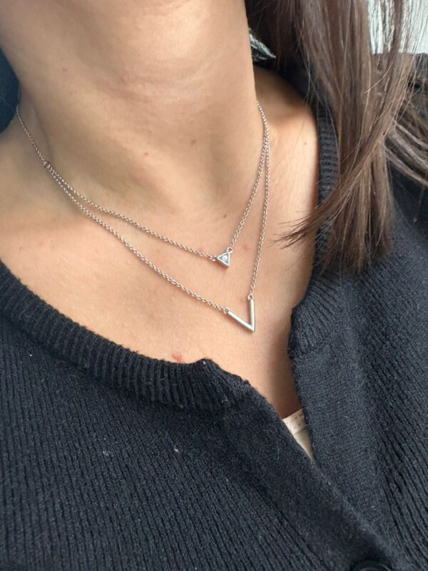 GARGANTILLA de plata rodianda diseño doble cadena con TRIANGULO