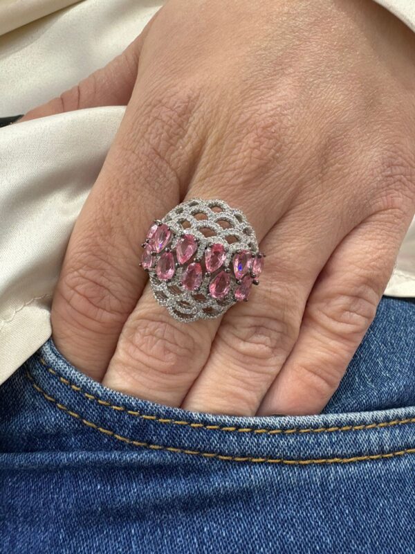 ANILLO de plata rodianda con piedras color rosa y blanca