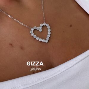 CONJUNTO MODELO CORAZÓN CALADO
