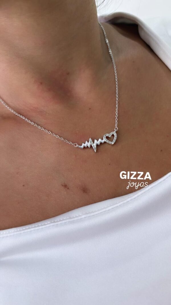 CONJUNTO DE PLATA RODIANDA con CORAZÓN