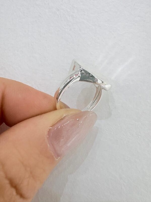 ANILLO de acero blanco modelo "CORAZON" - Image 2