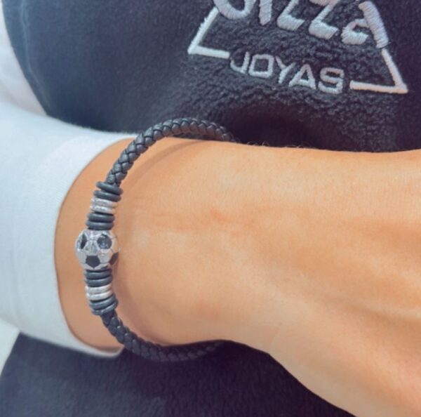 PULSERA DE CUERINA Y ACERO MODELO FÚTBOL