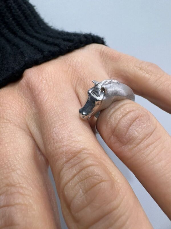 ANILLO MODELO CABALLO - Image 2