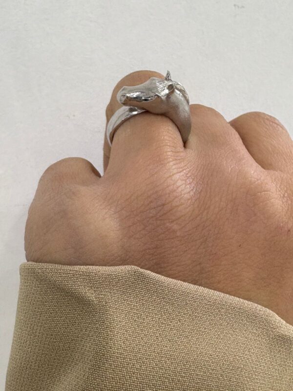 ANILLO MODELO CABALLO