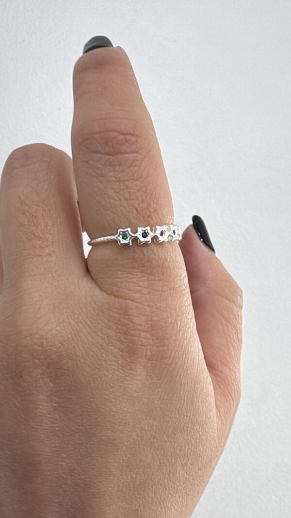 ANILLO DE PLATA MODELO ESTRELLAS CON CUBICS ENGARZADOS - Image 3