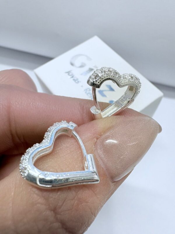 AROS DE ACERO BLANCO CUBANO CON FORMATO CORAZÓN - Image 3