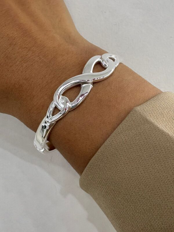 PULSERA DE ACERO BLANCO INFINITO