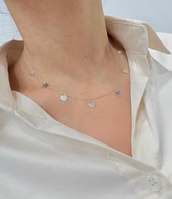 GARGANTILLA de plata con corazones colgantes
