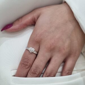 ANILLO de plata rodinada modelo CORAZON n16
