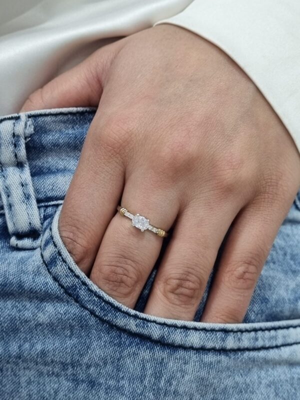 ANILLO de plata con oro y piedra n18