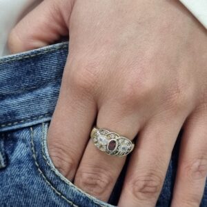 ANILLO de plata con oro y piedras blancas /roja n14