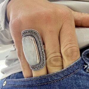 ANILLO de plata linea hindu modelo ancho con piedra natural n24