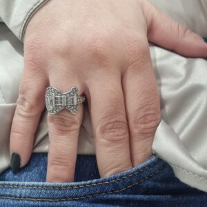 ANILLO de acero modelo "GUITARRA"