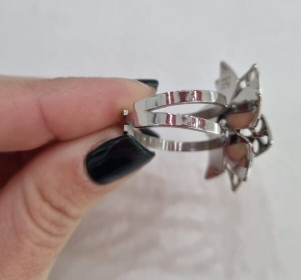 ANILLO de acero con FLOR - Image 3
