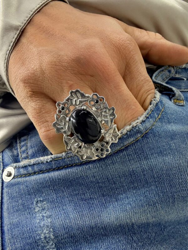 ANILLO de acero con simil piedra negra central