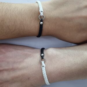 Set de pulseras de hilo diseño YING-YANG