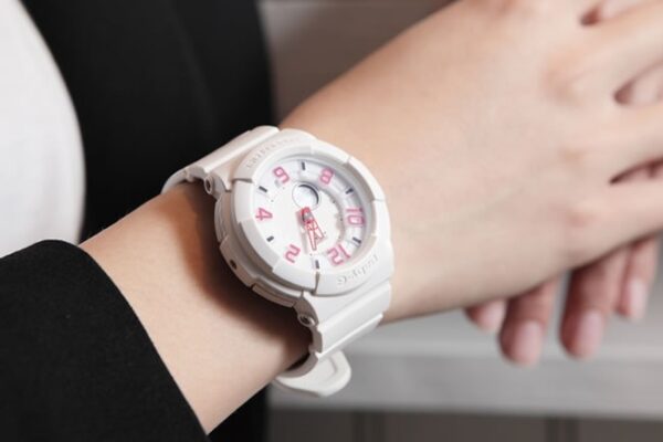 RELOJ Casio linea BABY G / BGA-133-7BDR