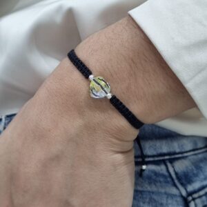 PULSERA ajustable de hilo NEGRO con CORAZON de cristal europeo