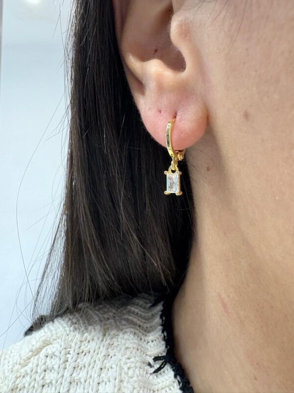 AROS DE ACERO DORADO MODELO COLGANTES CON STRASS PEGADOS - Image 3