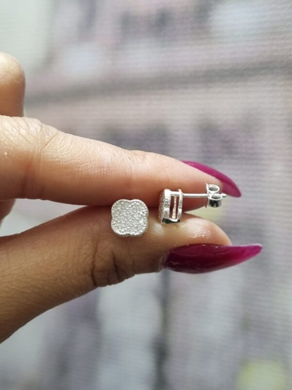 AROS de plata rodinada modelo trebol con piedras