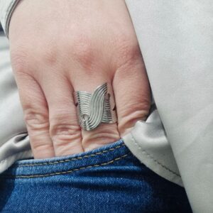 ANILLO de acero modelo "NUDO"