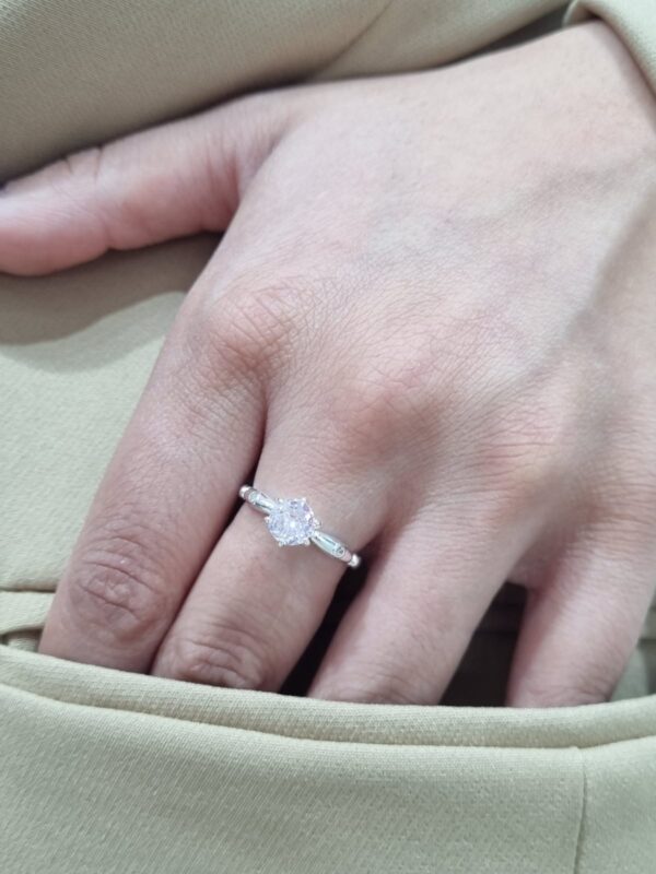 ANILLO de plata rodinada modelo ""BARI