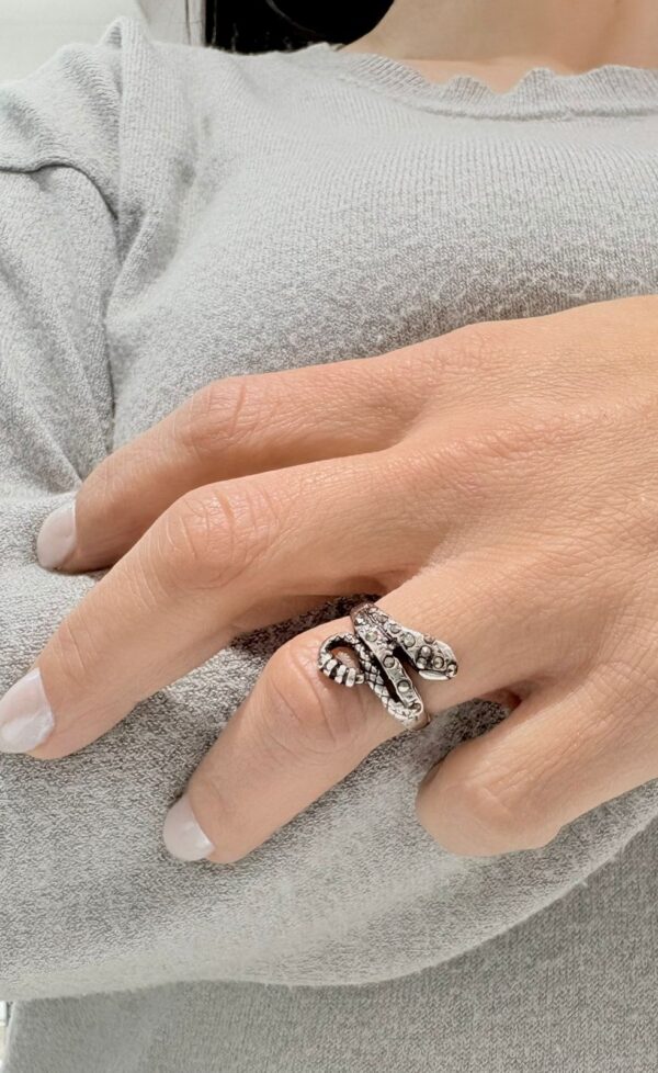ANILLO de plata modelo SERPIENTE  N°18