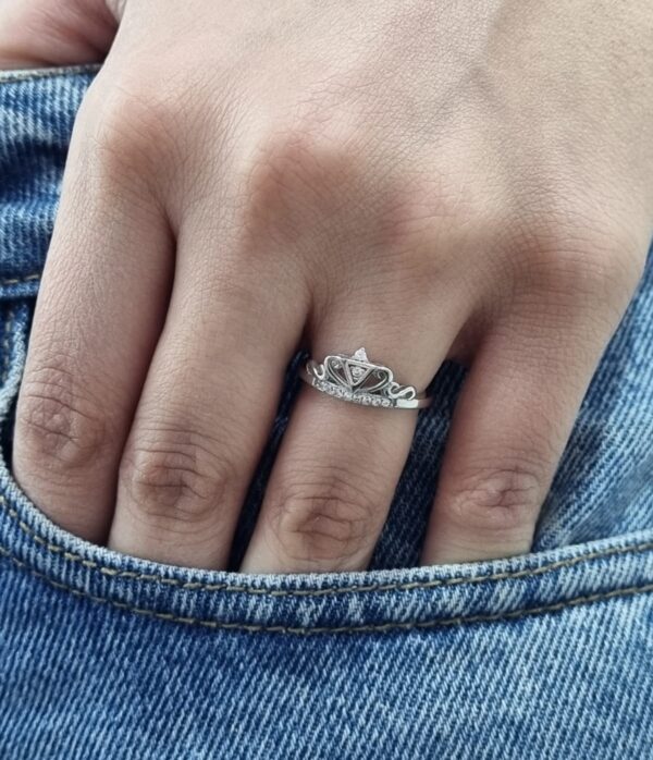 ANILLO de plata rodinada modelo "Corona" N°10