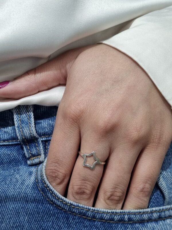 ANILLO de plata modelo "Estrella calada"  N°13