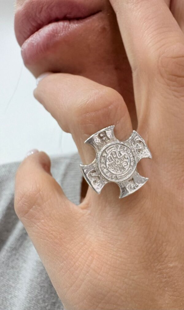 ANILLO de plata diseño SAN BENITO  N°18