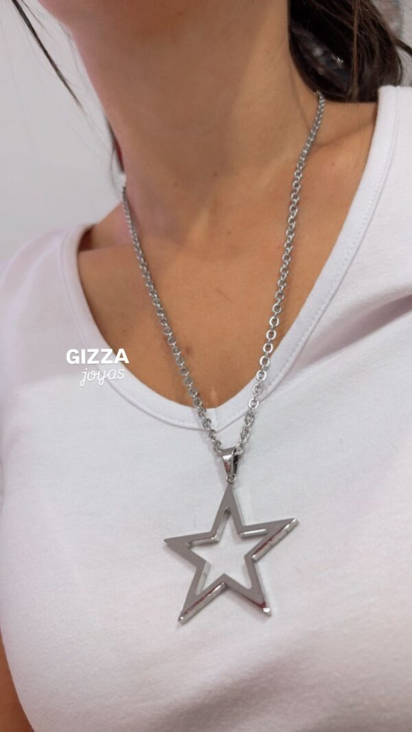 CONJUNTO de acero con dije "ESTRELLA" calada