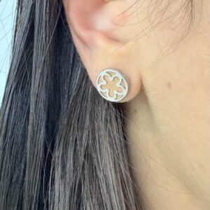 AROS DE ACERO CON DETALLE ROSE MODELO FLOR