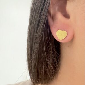 AROS DE ACERO DORADO MODELO CORAZON ARENADO