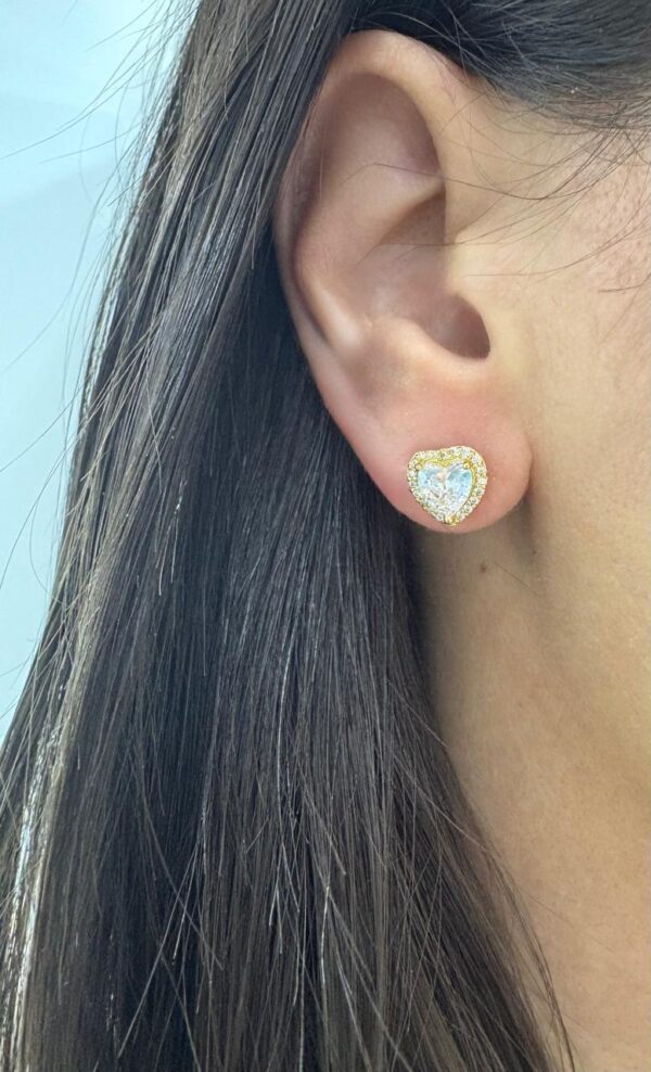 AROS DE ACERO DORADO MODELO CORAZÓN