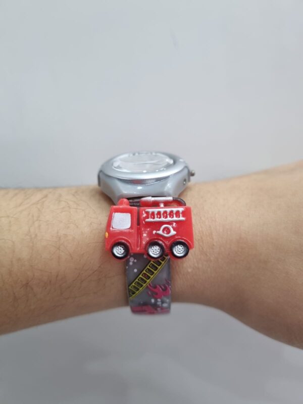 RELOJ PARA NIÑO linea DIGITAL diseño "CAMION DE BOMBERO"