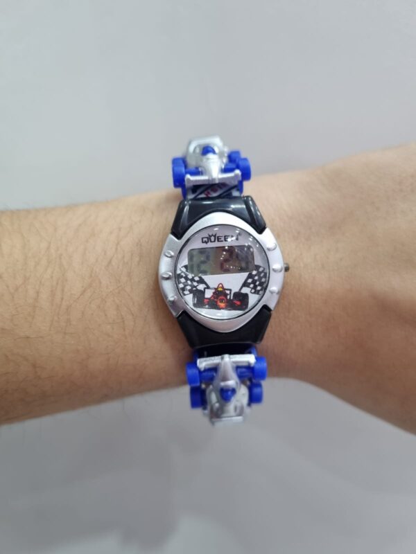RELOJ PARA NIÑO linea DIGITAL diseño "AUTO DE CARRERA"