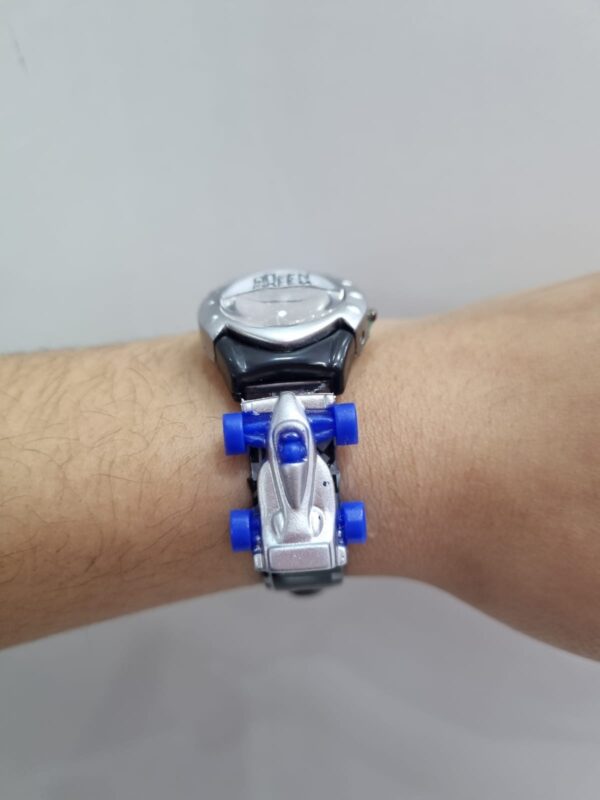 RELOJ PARA NIÑO linea DIGITAL diseño "AUTO DE CARRERA" - Image 2