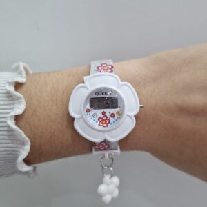 RELOJ PARA NIÑA linea DIGITAL diseño "FLOR"