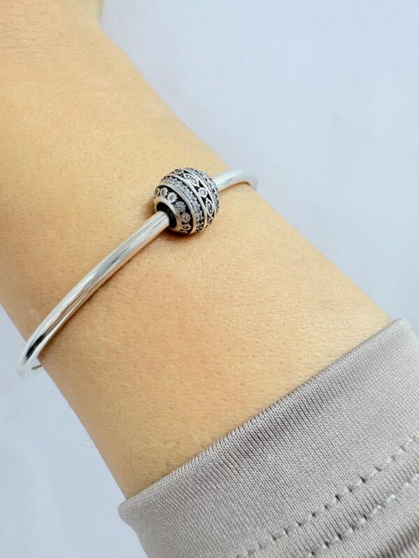 CHARMS de plata "DONA CON PIEDRAS" - Image 2