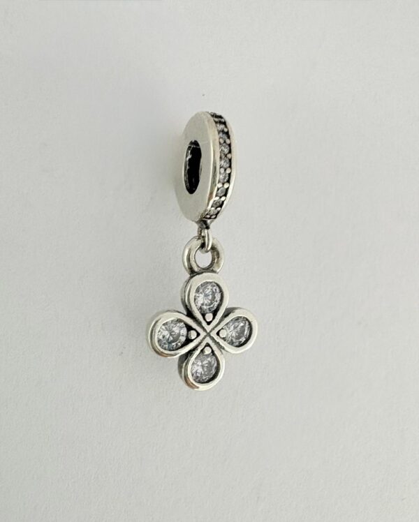 CHARMS de plata "FLOR"