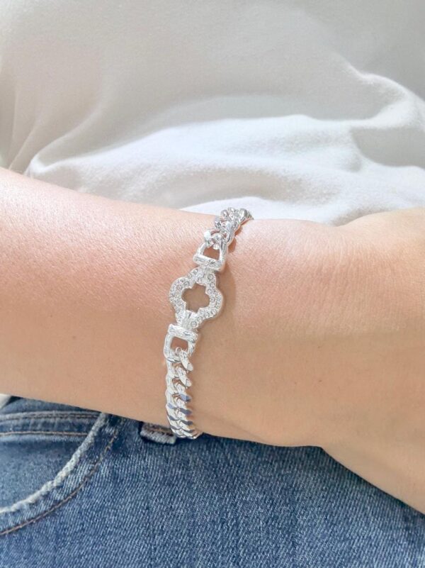 PULSERA de acero blanco diseño con "TREBOL"