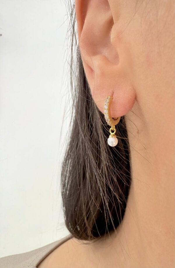 AROS de acero dorado diseño colgante con perla