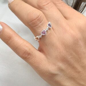 ANILLO de acero blanco diseño "SIN FIN DE CORAZONES"