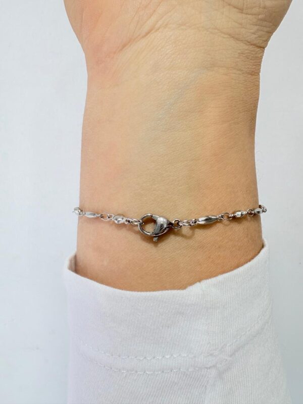 PULSERA de acero diseño delicado con detalles - Image 2