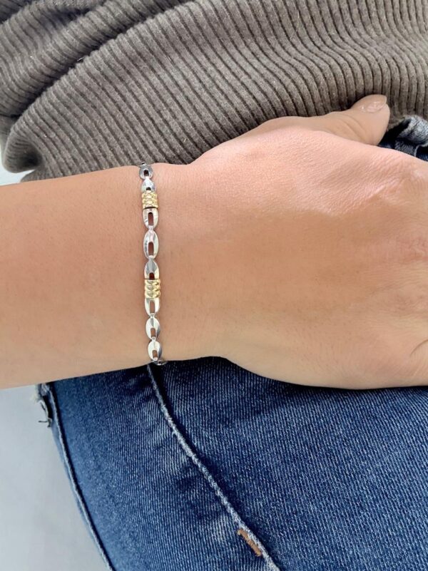 PULSERA DE PLATA CON ORO MODELO SEMILLA MIDE 22CM