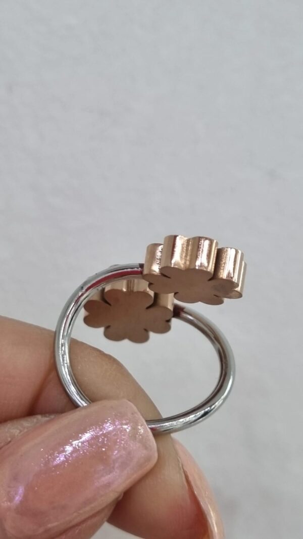 ANILLO de acero con TREBOL rose - Image 2