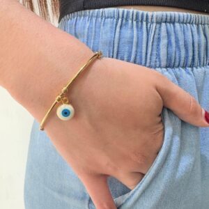 PULSERA DE ACERO DORADO MODELO CON OJITO
