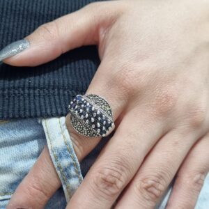 ANILLO DE PLATA LINEA HINDU MODELO CON PIEDRA AZUL